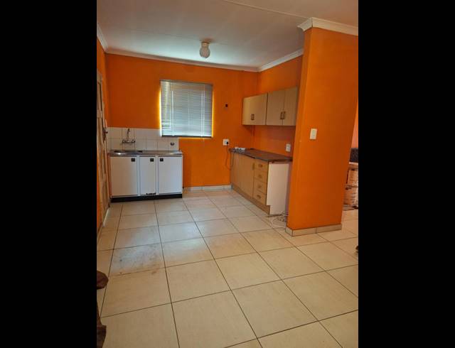 3 BEDROOM PROPERTY TO RENT IN ROSSLYN